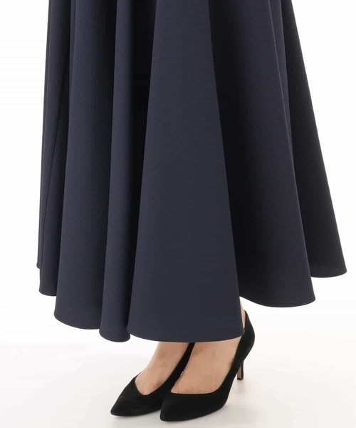 MK MICHEL KLEIN（エムケーミッシェルクラン）の「[撥水/UVカット/洗える]ボリュームフレアスカート（スカート・レディース・ネイビー/ブルー・38）」の7枚目の写真