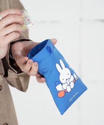 Dick Bruna（ディックブルーナ）の「"11"≪Dick Bruna≫miffy カラビナ付き POY（ポーチ）」