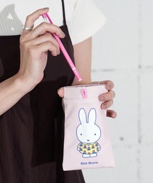 Dick Bruna（ディックブルーナ）の「"11"≪Dick Bruna≫miffy カラビナ付き POY（ポーチ）」
