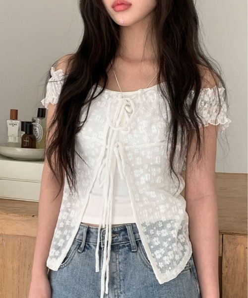 kirakiraShop(キラキラショップ)の「フェイク レイヤード 花柄レース ギャザー トップス ノースリーブ(Tシャツ/カットソー・レディース・ライトイエロー/ホワイト/ブルー・FREE)」の12枚目の写真