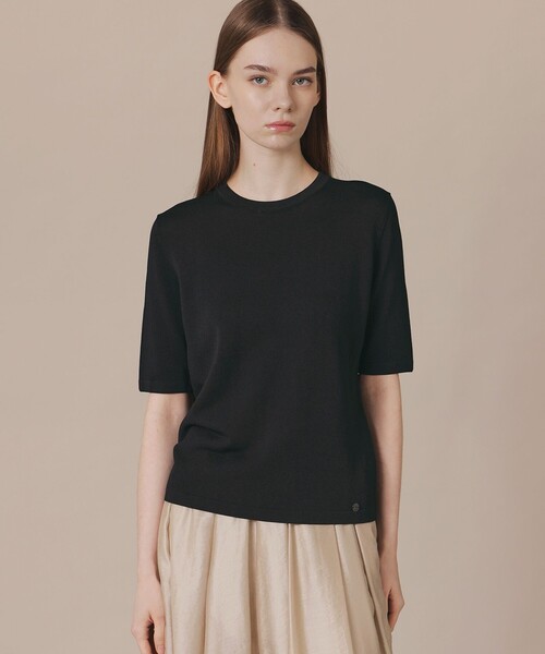 MACKINTOSH LONDON(マッキントッシュ ロンドン)の「【婦人画報6月号掲載】クールレーヨンプルオーバー(ニット/セーター・レディース・オフホワイト/ブラック/パープル系その他4・38/40)」の2枚目の写真