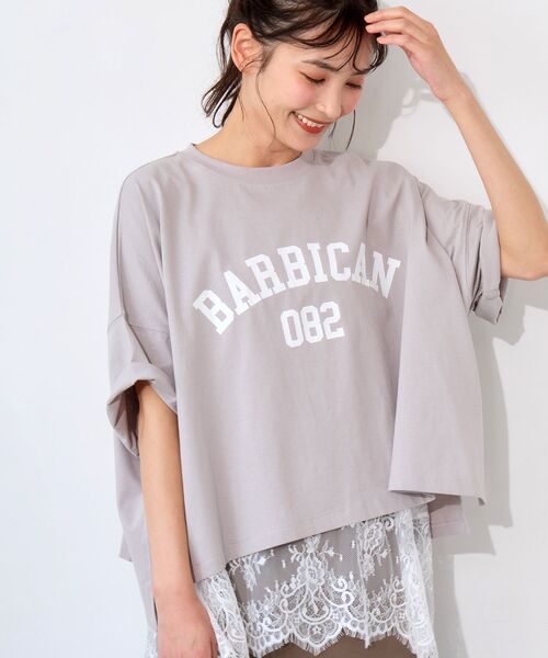 le.coeur blanc（ルクールブラン）の「《WEB限定》カレッジロゴオーバーTシャツ（Tシャツ/カットソー・レディース・グレイッシュベージュ/ネイビー/ダークグリーン/オフホワイト・38）」の2枚目の写真