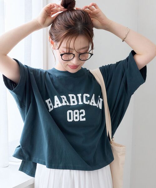 le.coeur blanc（ルクールブラン）の「《WEB限定》カレッジロゴオーバーTシャツ（Tシャツ/カットソー・レディース・グレイッシュベージュ/ネイビー/ダークグリーン/オフホワイト・38）」の3枚目の写真