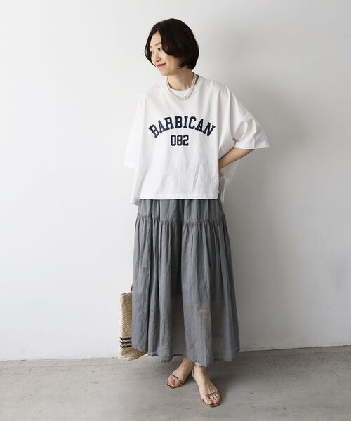 le.coeur blanc（ルクールブラン）の「《WEB限定》カレッジロゴオーバーTシャツ（Tシャツ/カットソー・レディース・グレイッシュベージュ/ネイビー/ダークグリーン/オフホワイト・38）」の11枚目の写真