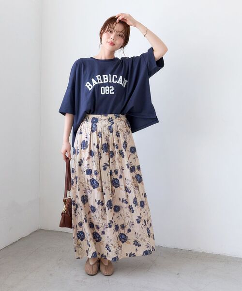 le.coeur blanc（ルクールブラン）の「《WEB限定》カレッジロゴオーバーTシャツ（Tシャツ/カットソー・レディース・グレイッシュベージュ/ネイビー/ダークグリーン/オフホワイト・38）」の22枚目の写真