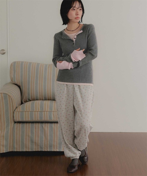 miette(ミエット)の「ヘンリーネック配色フィンガーリブニット(ニット/セーター・レディース・チャコール/ブラウン/ブラック/ライトグレー・FREE)」の18枚目の写真