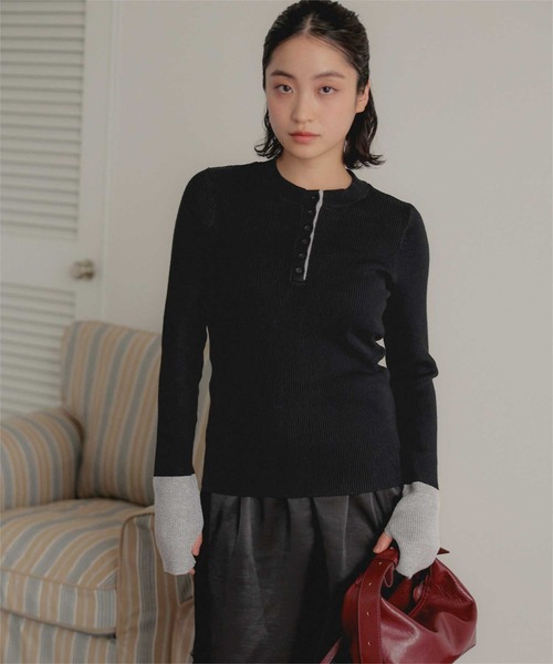 miette(ミエット)の「ヘンリーネック配色フィンガーリブニット(ニット/セーター・レディース・チャコール/ブラウン/ブラック/ライトグレー・FREE)」の6枚目の写真