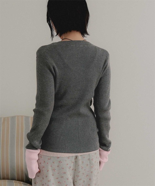 miette(ミエット)の「ヘンリーネック配色フィンガーリブニット(ニット/セーター・レディース・チャコール/ブラウン/ブラック/ライトグレー・FREE)」の21枚目の写真