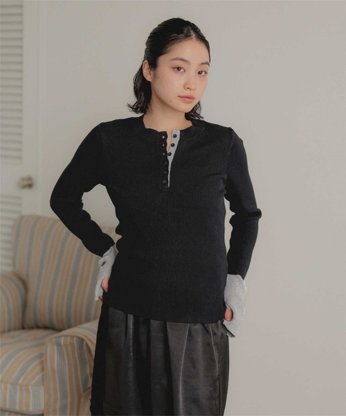 miette(ミエット)の「ヘンリーネック配色フィンガーリブニット(ニット/セーター・レディース・チャコール/ブラウン/ブラック/ライトグレー・FREE)」の10枚目の写真