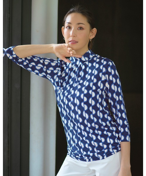DoCLASSE( ドゥクラッセ)の「UVスラブ・ギャザーハイネックブラウス7分袖(Tシャツ/カットソー・レディース・グリーン系その他/ブルー/ネイビー/ベージュ/サックスブルー・L/M/LL/S/3L)」の5枚目の写真