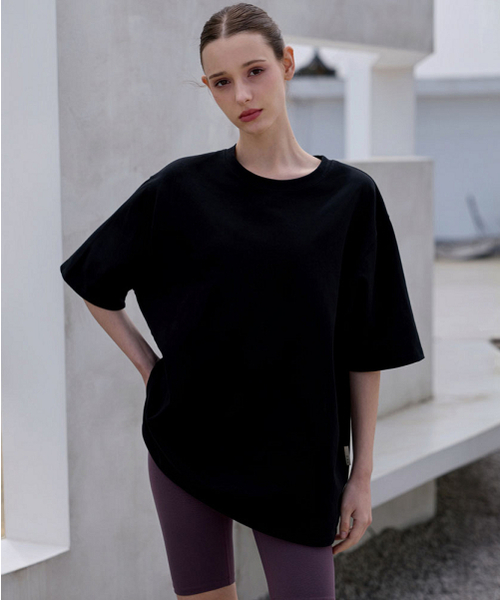 DEVIWEAR(デヴィウェア)の「ピグメントルーズフィットT DEVI-T0156-ブラック(Tシャツ/カットソー・レディース・ブラック・FREE)」の3枚目の写真