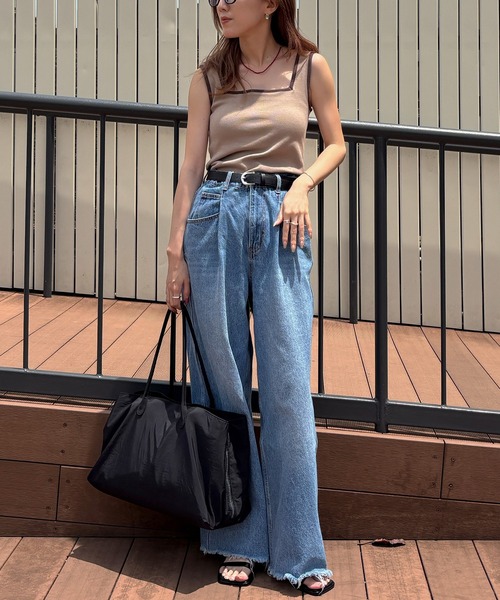 ISOOK（アイスー）の「【ISOOK / アイスー】カップ付きスクエアネックリブタンクトップ / ブラトップ インナー ボーダー 無地 ZOZOTOWN限定（タンクトップ・レディース・モカ/ブラック・FREE）」の19枚目の写真