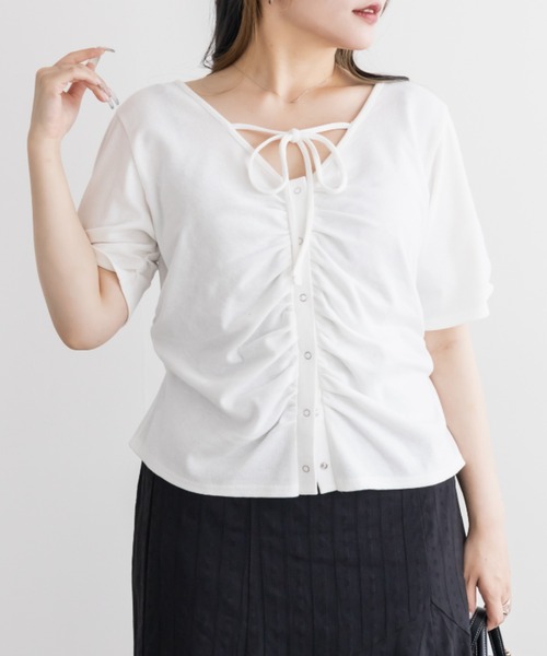 CLETTE(クレット)の「CLETTEオリジナルネックリボンフロントボタンカットソー(Tシャツ/カットソー・レディース・ネイビー/オフホワイト/ワイン・LL/3L/4L)」の2枚目の写真