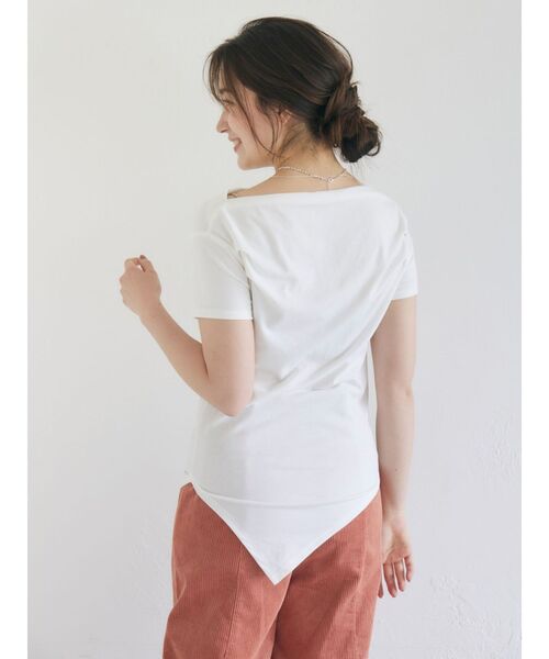 Ungrid（アングリッド）の「タックデザインオフショルTee（Tシャツ/カットソー・レディース・チャコールグレー/グリーン/オフホワイト・FREE）」の5枚目の写真