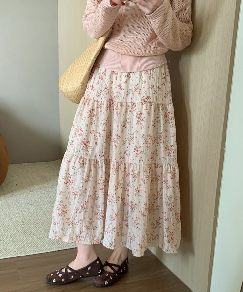 gossip!ロサンゼルス(ゴシップロサンゼルス)の「【Y2Kガーリー】小花柄ティアードロングスカート フラワープリント フレアスカート ウエストゴム(スカート・レディース・ピンク系その他・FREE)」の11枚目の写真