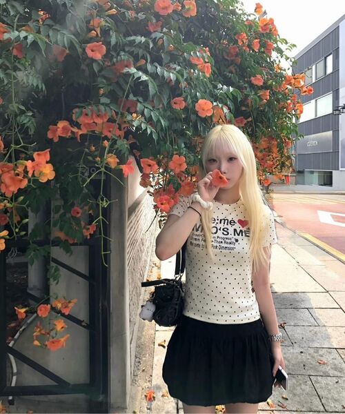 S'EST(エスイーエスティー)の「lite me Slim Fit T-shirt White(Tシャツ/カットソー・レディース・ホワイト・SMALL)」の4枚目の写真