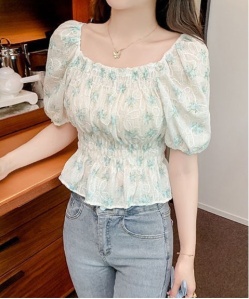 &soiree(アンドソワレ)の「ダブルシャーリング花柄ブラウス(シャツ/ブラウス・レディース・イエロー/ブルー・LARGE/MEDIUM/SMALL/X-LARGE)」の5枚目の写真