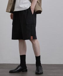 カーゴショーツ