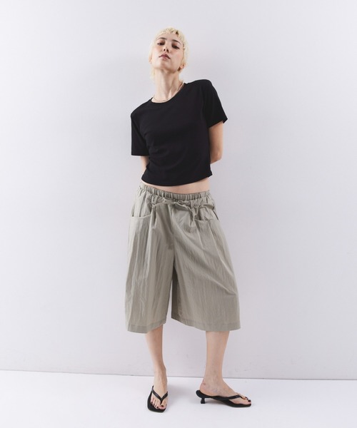 HANNE(アン)の「ギャザーイージーバミューダパンツ(その他パンツ・レディース・ホワイト/ベージュ/ブラック・FREE)」の6枚目の写真