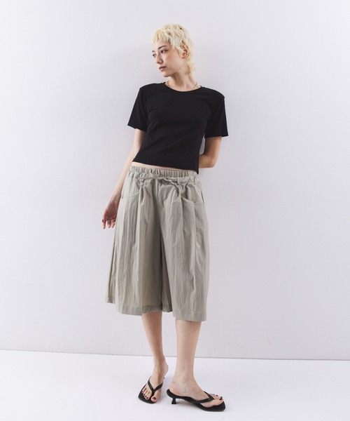 HANNE(アン)の「ギャザーイージーバミューダパンツ(その他パンツ・レディース・ホワイト/ベージュ/ブラック・FREE)」の7枚目の写真