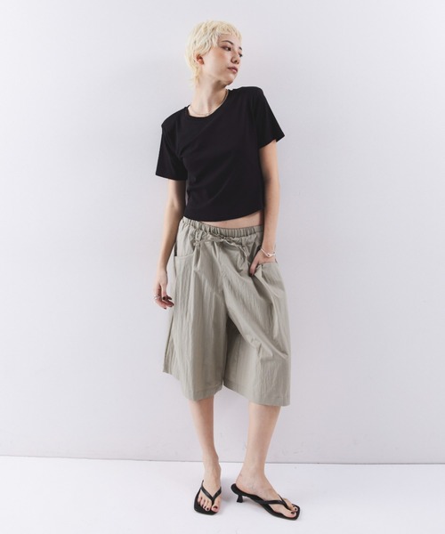 HANNE(アン)の「ギャザーイージーバミューダパンツ(その他パンツ・レディース・ホワイト/ベージュ/ブラック・FREE)」の5枚目の写真