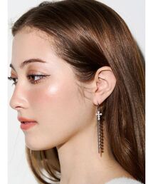 CROSS MOTIF CHAIN ピアス