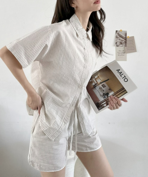 TREOVER(トレオーバー)の「程良いラフさとトレンド感を兼ね備えたストライプハーフパンツ(その他パンツ・レディース・ブルー系1/アイボリー系・FREE)」の8枚目の写真