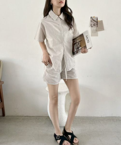 TREOVER(トレオーバー)の「程良いラフさとトレンド感を兼ね備えたストライプハーフパンツ(その他パンツ・レディース・ブルー系1/アイボリー系・FREE)」の9枚目の写真