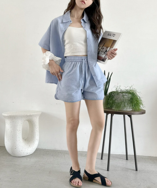 TREOVER(トレオーバー)の「程良いラフさとトレンド感を兼ね備えたストライプハーフパンツ(その他パンツ・レディース・ブルー系1/アイボリー系・FREE)」の15枚目の写真