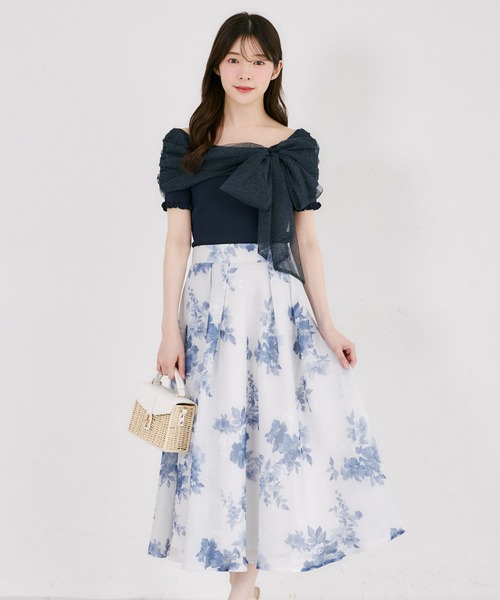 tocco closet(トッコ クローゼット)の「シアーボンディングフラワープリントタックフレアスカート(スカート・レディース・レッド系その他/ブルー/ブラック・M)」の15枚目の写真