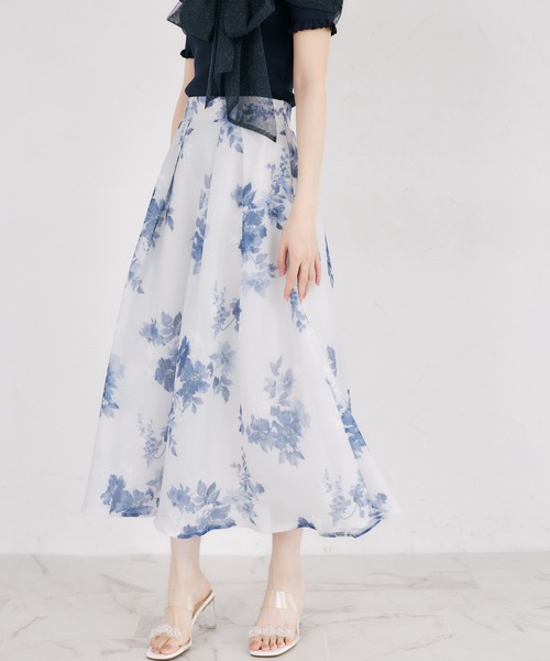 tocco closet(トッコ クローゼット)の「シアーボンディングフラワープリントタックフレアスカート(スカート・レディース・レッド系その他/ブルー/ブラック・M)」の19枚目の写真