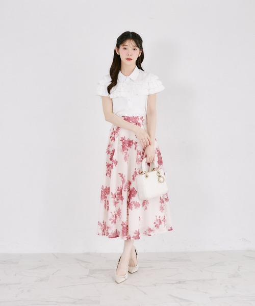 tocco closet(トッコ クローゼット)の「シアーボンディングフラワープリントタックフレアスカート(スカート・レディース・レッド系その他/ブルー/ブラック・M)」の20枚目の写真
