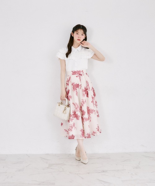 tocco closet(トッコ クローゼット)の「シアーボンディングフラワープリントタックフレアスカート(スカート・レディース・レッド系その他/ブルー/ブラック・M)」の21枚目の写真