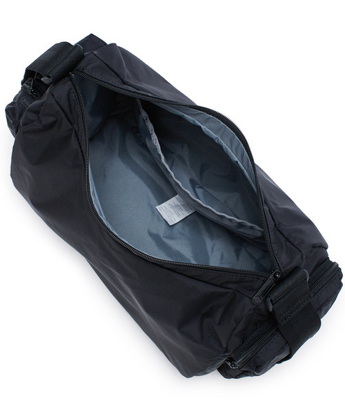 LeSportsac(レスポートサック)の「CARGO SHOULDER BAG リサイクルドブラックJP(ショルダーバッグ・レディース・ブラック・FREE)」の9枚目の写真