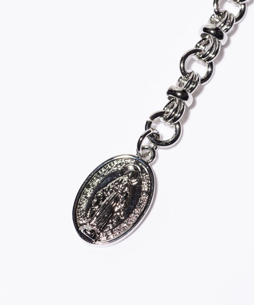 glamb(グラム)の「Maria Charm Necklace / マリアチャームネックレス(ネックレス・メンズ・シルバー・FREE)」の7枚目の写真