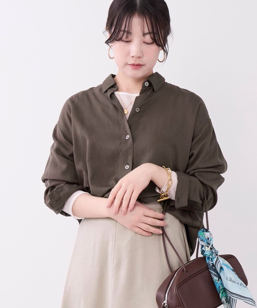MICA&DEAL（マイカ＆ディール）の「フィブリル2WAYシャツ〈セットアップ対応〉（シャツ/ブラウス・レディース・ブラウン/チャコールグレー/ベージュ・FREE）」の17枚目の写真