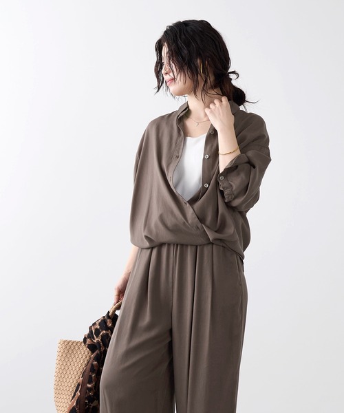 MICA&DEAL（マイカ＆ディール）の「フィブリル2WAYシャツ〈セットアップ対応〉（シャツ/ブラウス・レディース・ブラウン/チャコールグレー/ベージュ・FREE）」の6枚目の写真