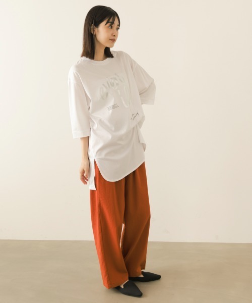 Bou Jeloud(ブージュルード)の「レーヨン天竺2WAYヘムデザインTee(Tシャツ/カットソー・レディース・グレイッシュベージュ/ブラック/オフホワイト・FREE)」の8枚目の写真