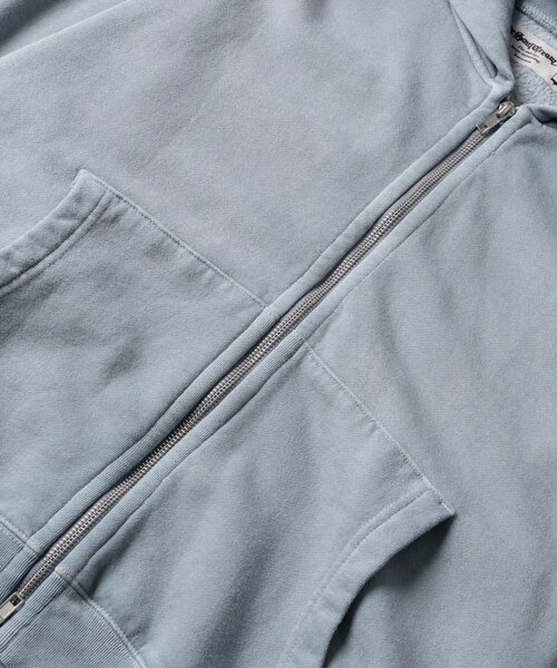 Sourcream(サワークリーム)の「【26AW LOOK掲載品番】【Sourcream】Faded ZIPパーカー(パーカー・レディース・サックスブルー/チャコールグレー/ブラウン・SMALL/MEDIUM)」の8枚目の写真
