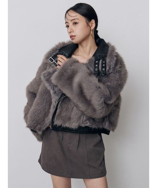 MURUA(ムルーア)の「リバーシブルショートフェイクムートンブルゾン 冬服(ムートンコート・レディース・ネイビー/ブラウン/その他1/ブラック/アイボリー・FREE)」の7枚目の写真