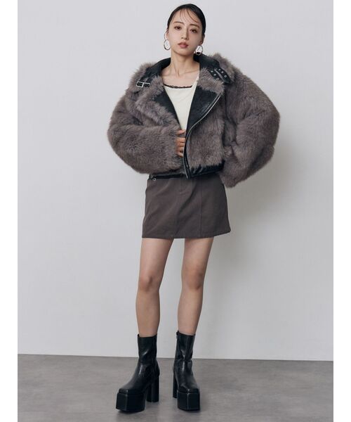 MURUA(ムルーア)の「リバーシブルショートフェイクムートンブルゾン 冬服(ムートンコート・レディース・ネイビー/ブラウン/その他1/ブラック/アイボリー・FREE)」の10枚目の写真