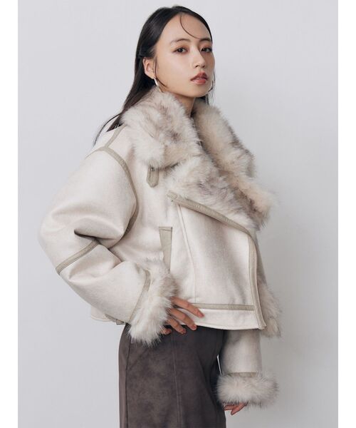 MURUA(ムルーア)の「リバーシブルショートフェイクムートンブルゾン 冬服(ムートンコート・レディース・ネイビー/ブラウン/その他1/ブラック/アイボリー・FREE)」の14枚目の写真