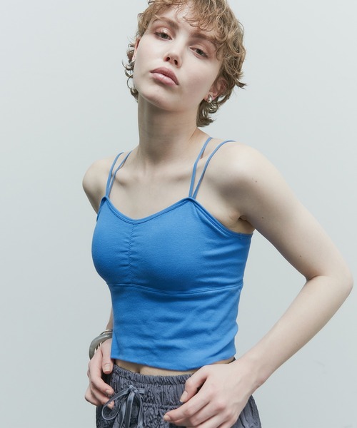 uyu.(ウユ)の「カップ付きダブルストラップショートキャミソール(キャミソール・レディース・ホワイト/ブラック・FREE)」の16枚目の写真