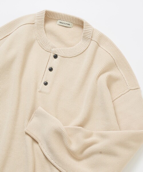 FREAK'S STORE（フリークスストア）の「限定展開 リラックスフィット 片畦リンキング ヘンリーネック ニット（ニット/セーター・メンズ・ブラック/グリーン/ナチュラル/ブラウン/チャコールグレー・MEDIUM/LARGE）」の9枚目の写真