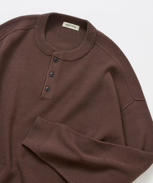 FREAK'S STORE（フリークスストア）の「限定展開 リラックスフィット 片畦リンキング ヘンリーネック ニット（ニット/セーター・メンズ・ブラック/グリーン/ナチュラル/ブラウン/チャコールグレー・MEDIUM/LARGE）」の12枚目の写真