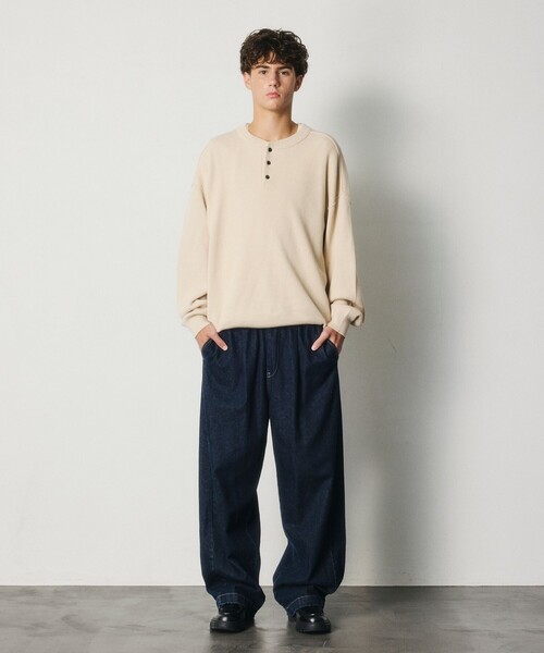 FREAK'S STORE（フリークスストア）の「限定展開 リラックスフィット 片畦リンキング ヘンリーネック ニット（ニット/セーター・メンズ・ブラック/グリーン/ナチュラル/ブラウン/チャコールグレー・MEDIUM/LARGE）」の13枚目の写真