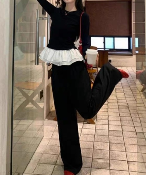 ampm(エーエムピーエム)の「フリルヘム ドッキングロングスリーブトップス(Tシャツ/カットソー・レディース・ホワイト/ブラック・S/M)」の16枚目の写真