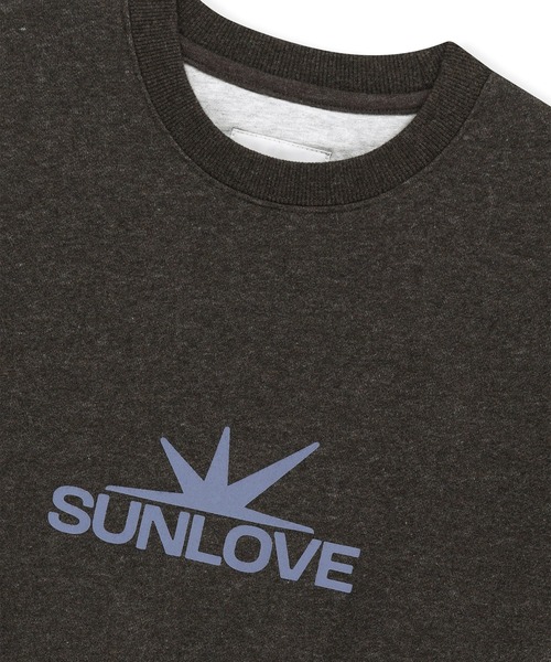 SUNLOVE（サンラブ）の「Daybreak Logo Crew（スウェット・レディース・ヘザーグレー/グリーン系その他/チャコール・S/M/L）」の11枚目の写真