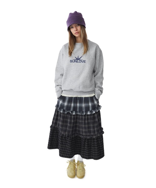 SUNLOVE（サンラブ）の「Daybreak Logo Crew（スウェット・レディース・ヘザーグレー/グリーン系その他/チャコール・S/M/L）」の8枚目の写真