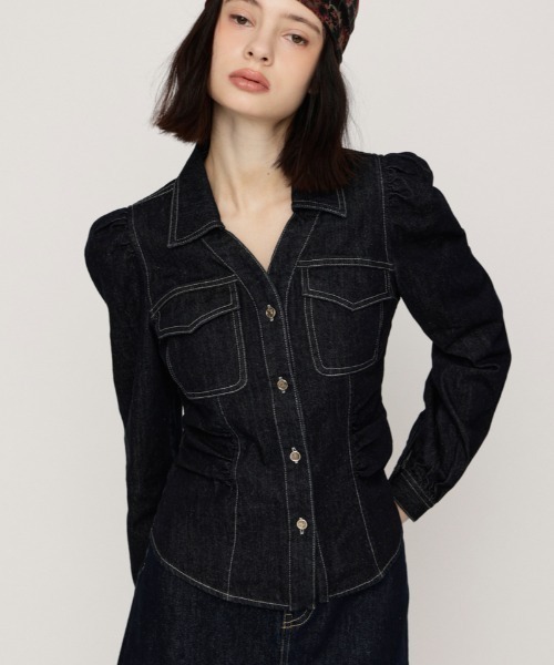 SLY(スライ)の「DENIM PUFF SLEEVE SH デニムパフスリーブシャツ 秋服(シャツ/ブラウス・レディース・ダークパープル/ダークブルー・FREE)」の2枚目の写真